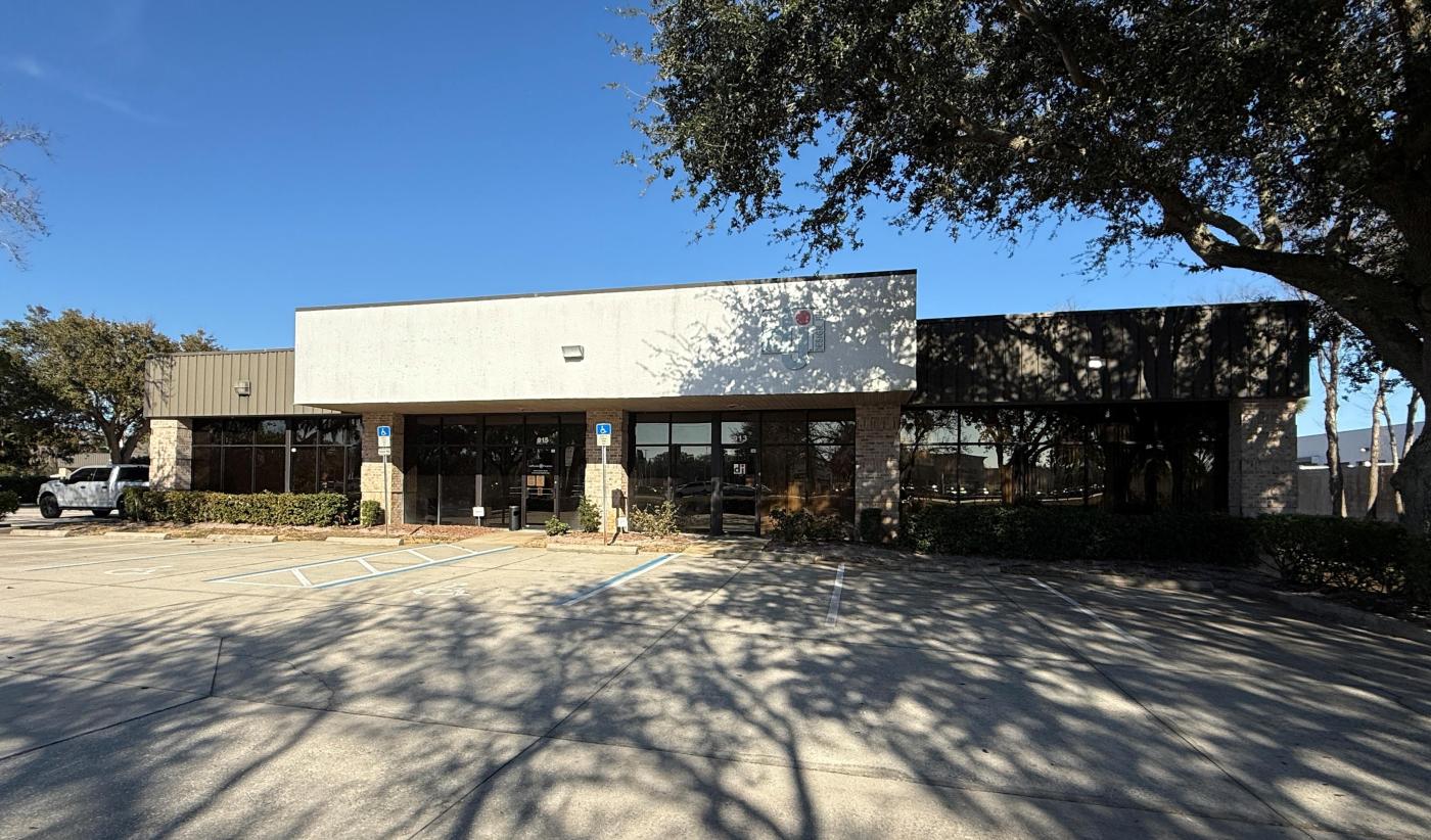 1,995 SF Office Space Available For Lease