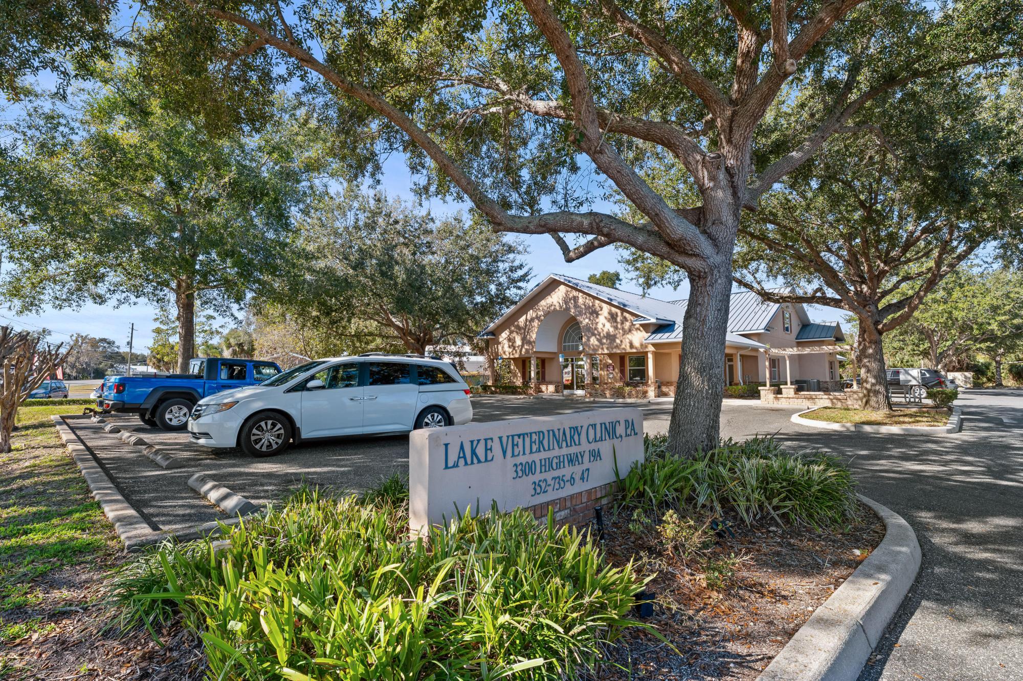 NNN 15 YRS - Animal Veterinary Hospital