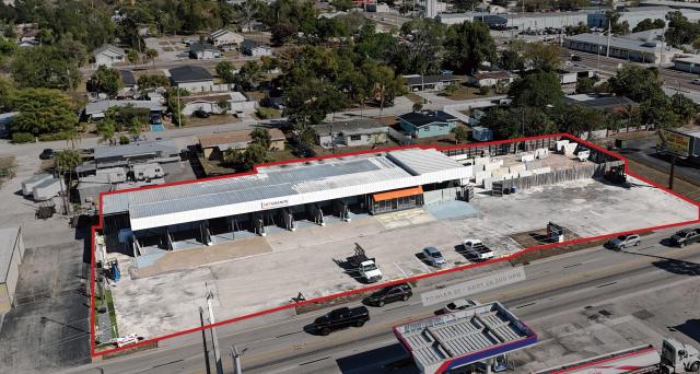 Freestanding Building w/ Showroom