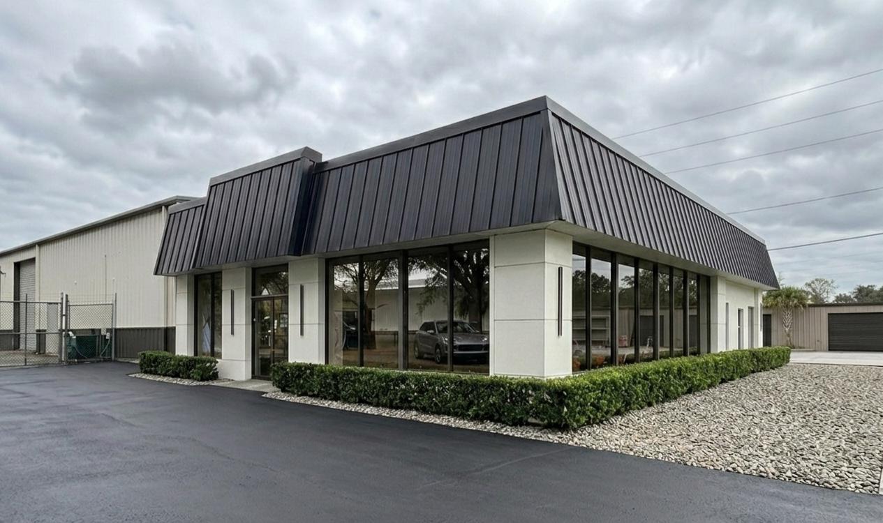 Renovated Retail/Service Facility