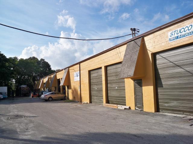 Small-Bay Warehouses (24 Bays) - Pompano Bch