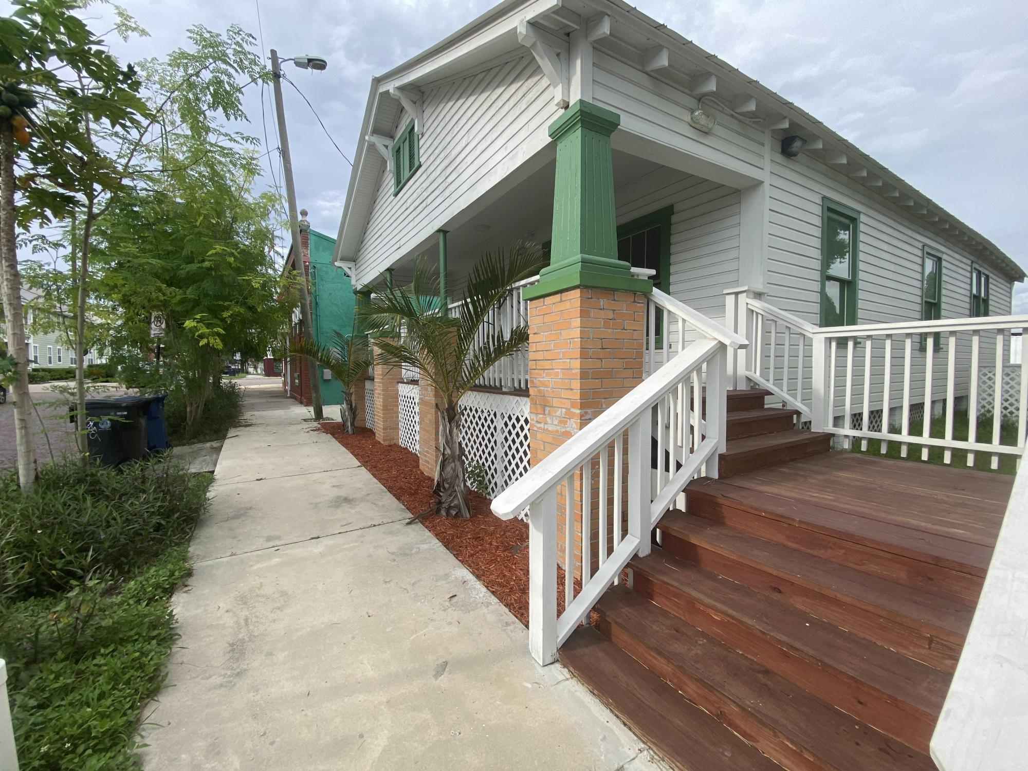 1411 N 17th St, Tampa, FL 33605