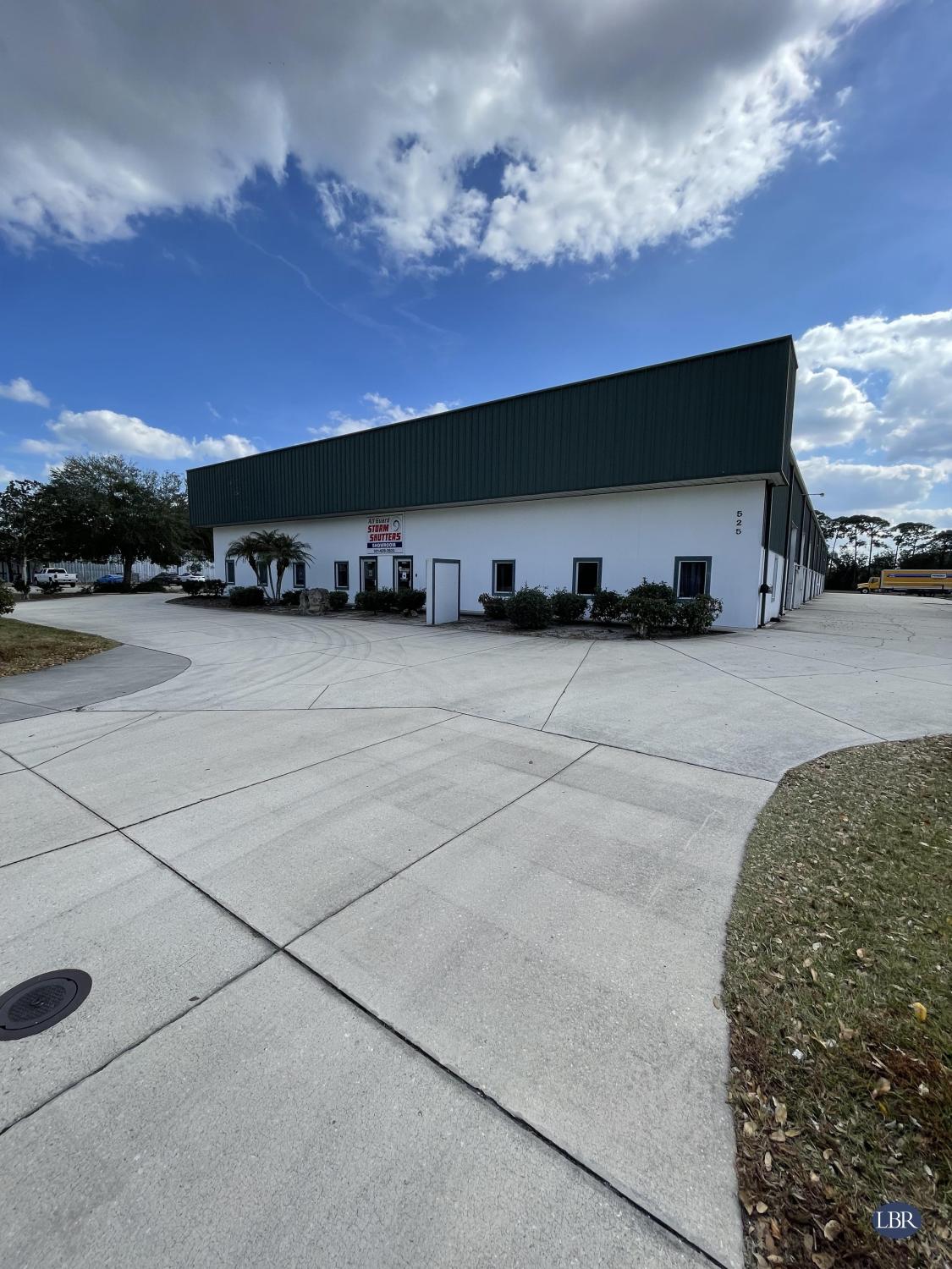 525 Gus Hipp Blvd