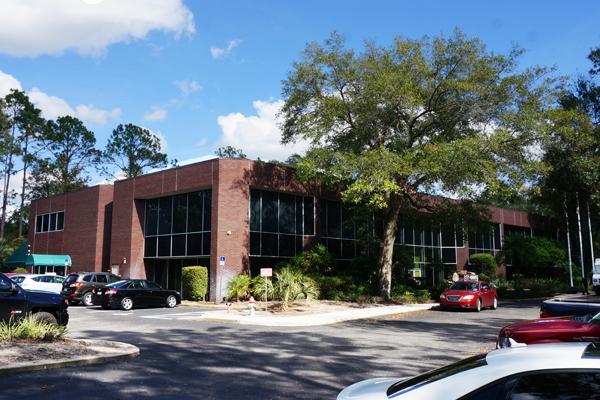 For Sale: 2601 Westhall Lane (Orlando MSA)