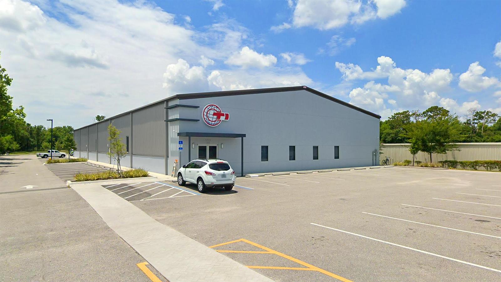 E Colonial Industrial WH + Office Space