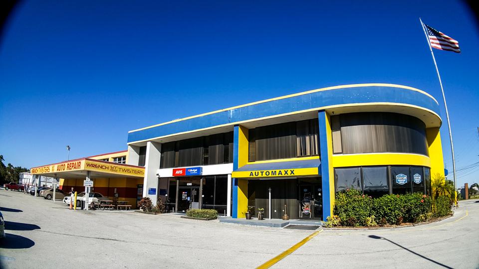 SR 50 Vehicle-Related Retail Property