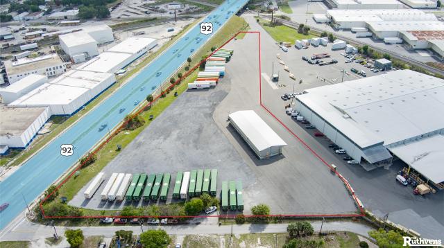 Warehouse & Outdoor Storage on US-92
