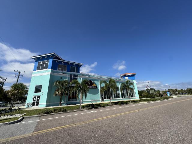 Lease Space Available in Prominent  Building