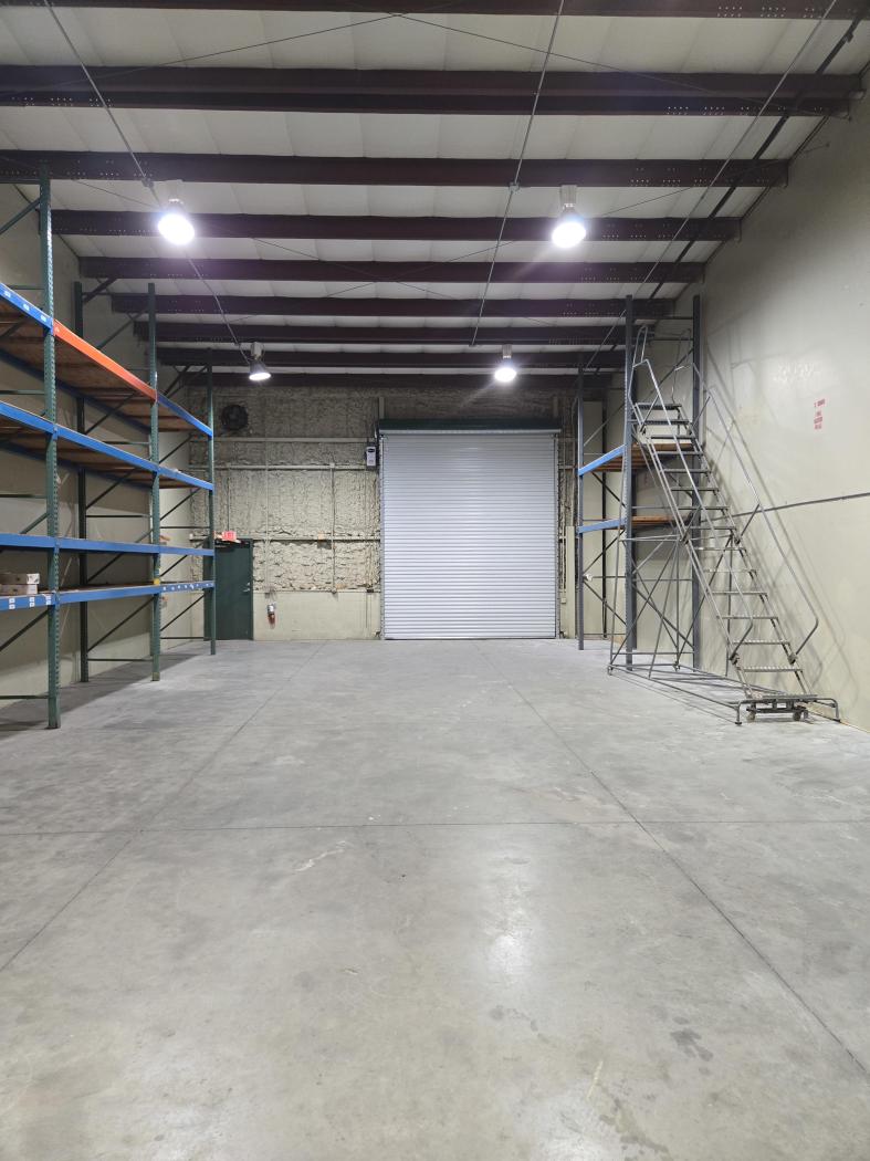 Flex Space With Fenced Yard