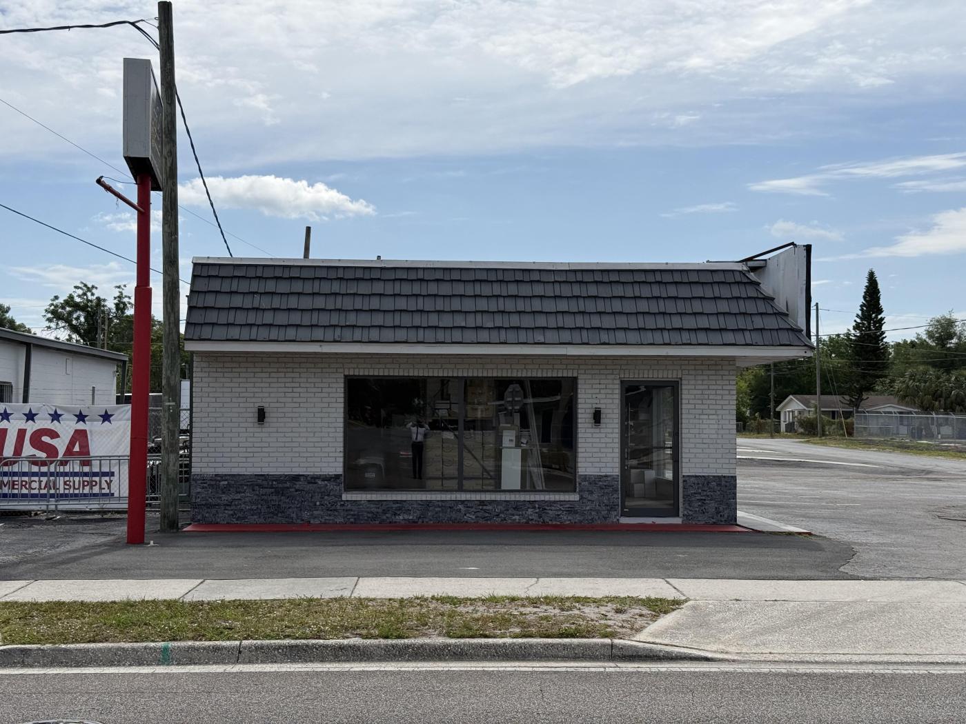 Northeast Tampa Retail