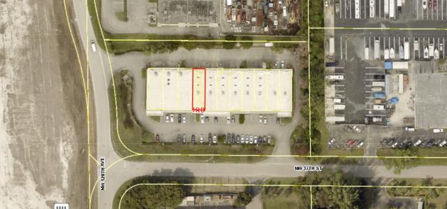 For Sale Office/Warehouse 2,100 SF