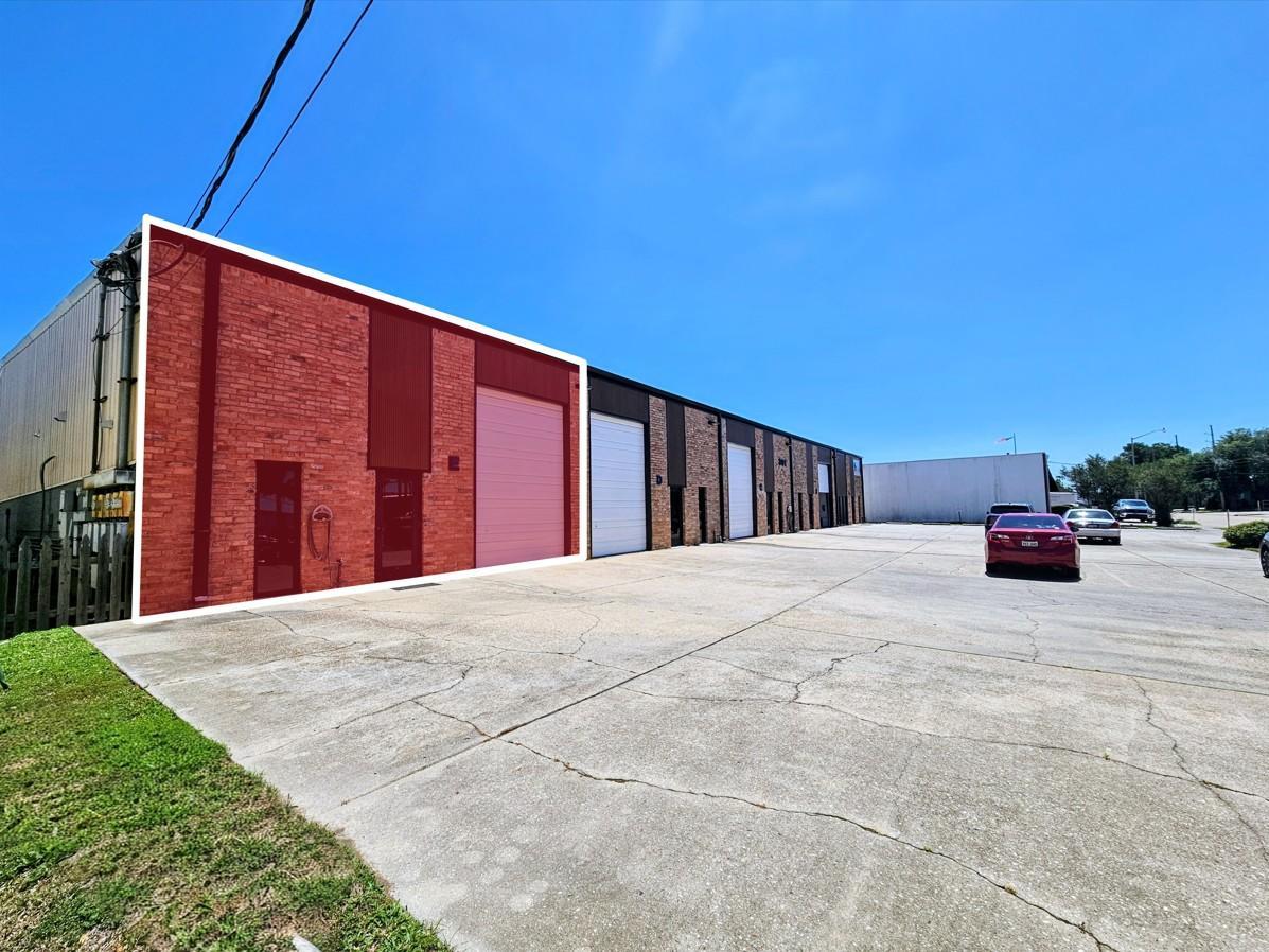 Warehouse/Office Space in Elmwood for Lease