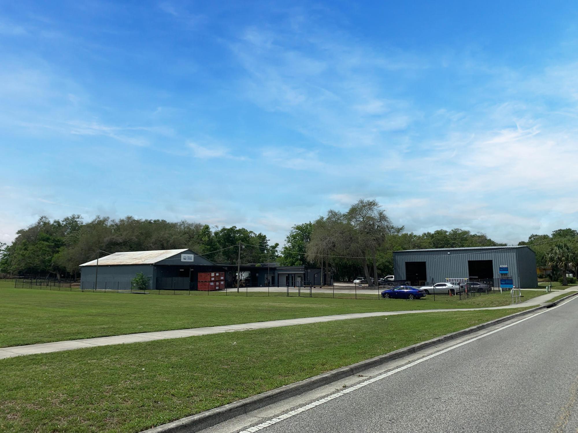For Lease: 903-909 W 3rd St, Sanford, FL