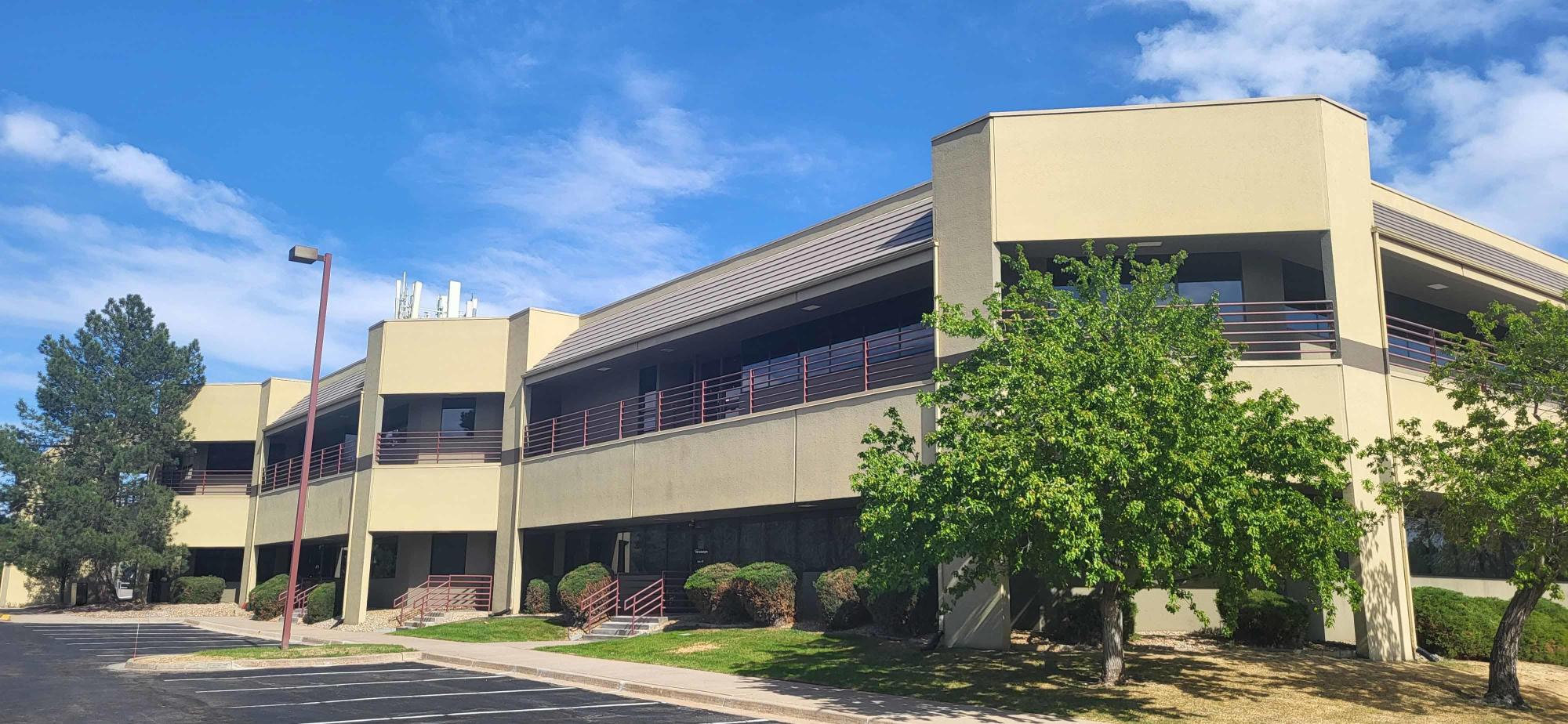 Flex/Warehouse For Lease in SouthPark
