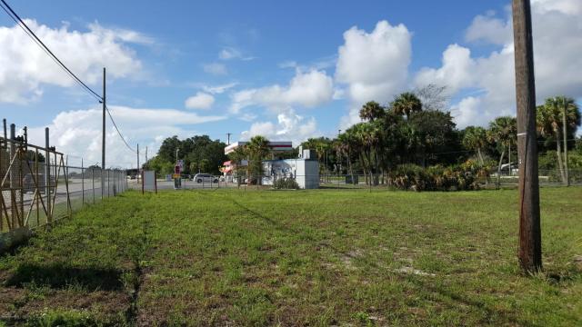 Commercial Building on 1.96 Acres