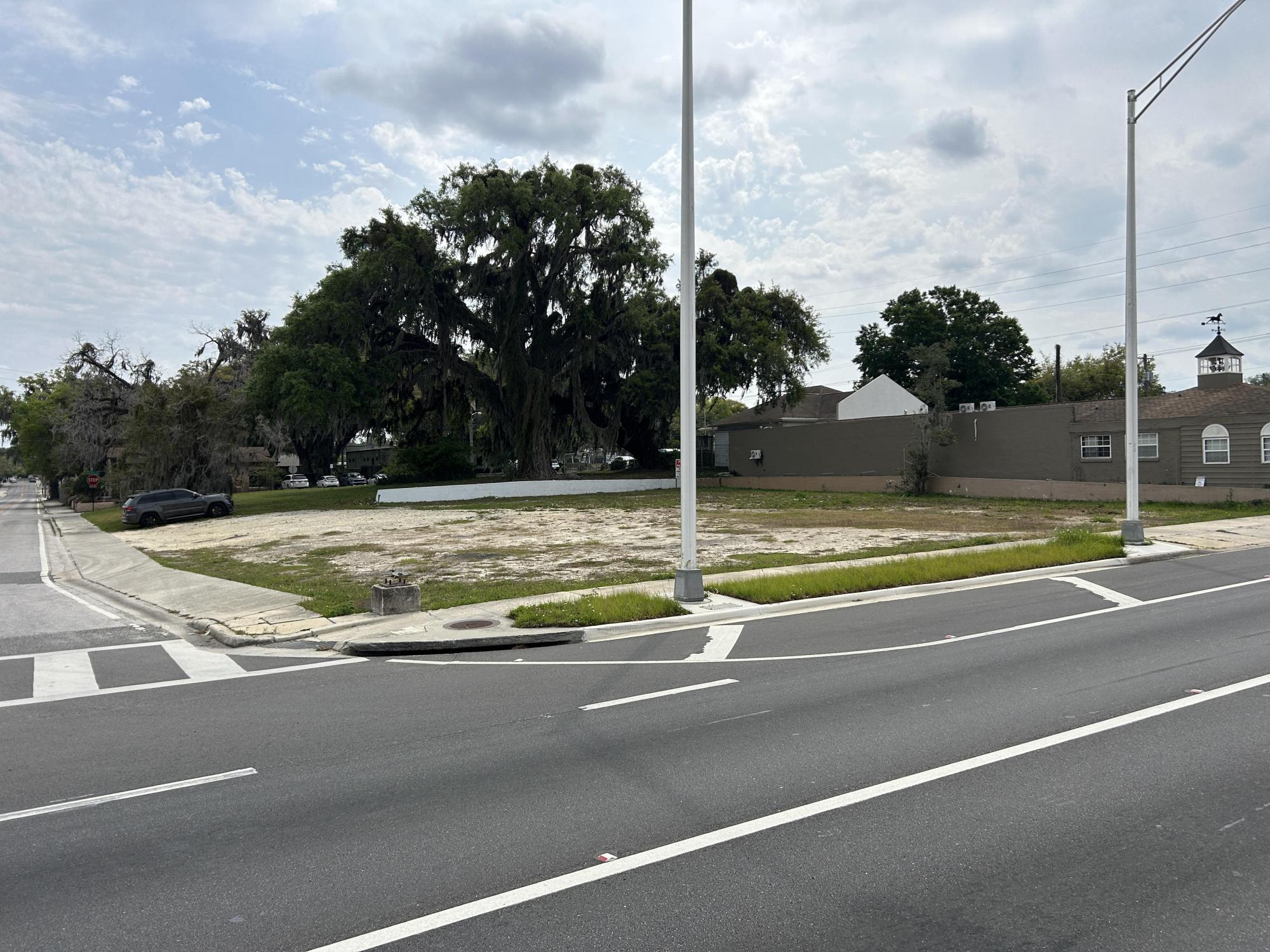 207 S. Pine Ave - Vacant Land Sale