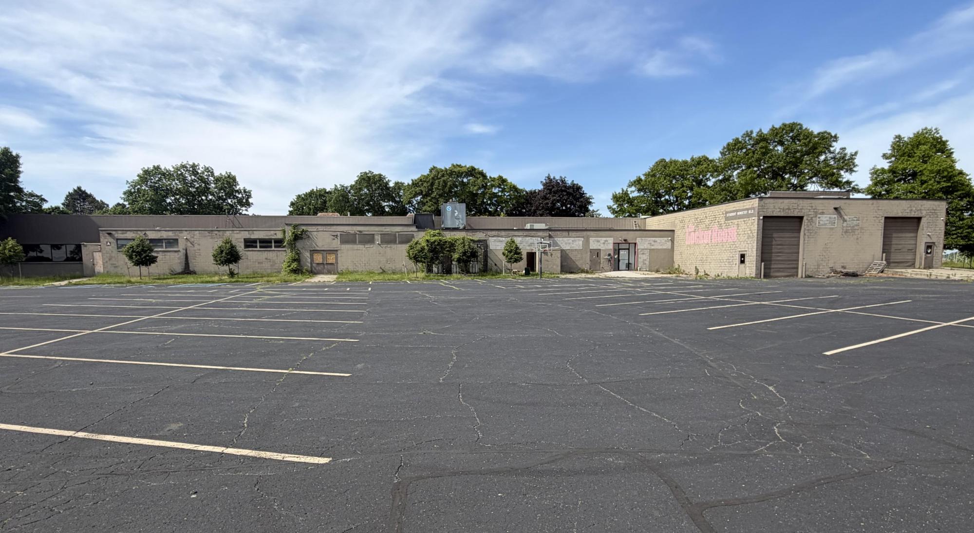 Walled Lake - Industrial/Cannabis Warehouse
