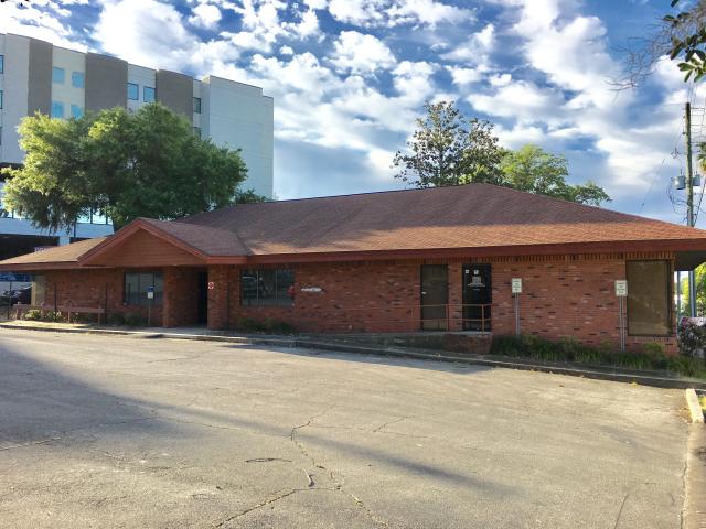 Medical Off. by Hospital - FOR SALE or LEASE