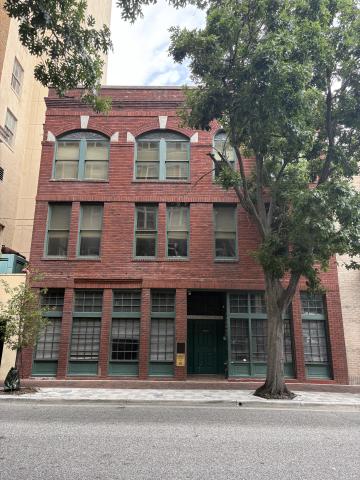 3-Story DTO Office/Retail Building For Sale