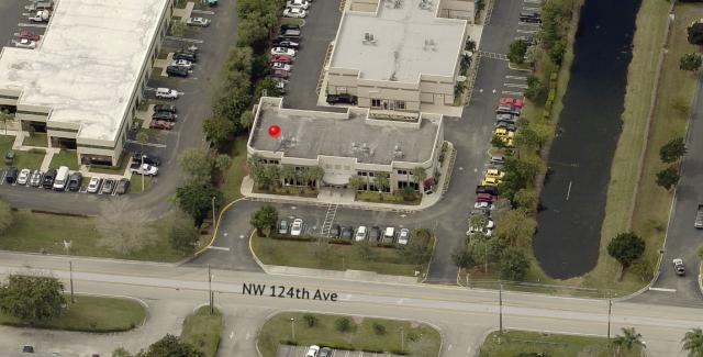 For Sale Office/Warehouse 3,700 SF