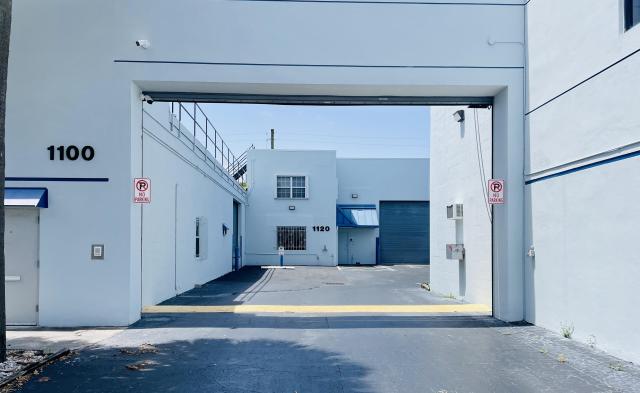 6,283  Flex Space For Lease