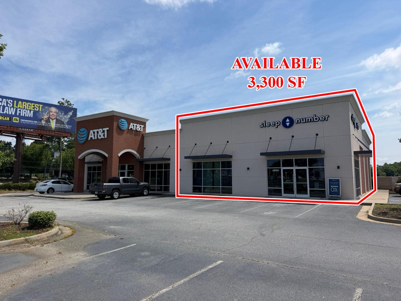 3,300 SF Endcap Available on Riverside Drive