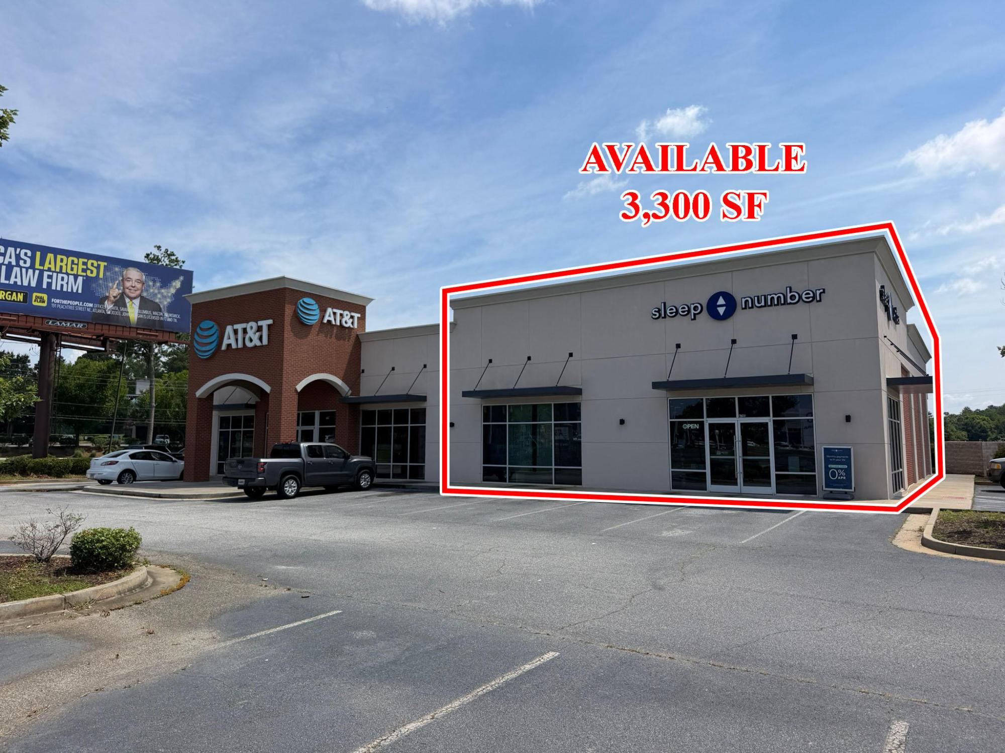 3,300 SF Endcap Available on Riverside Drive