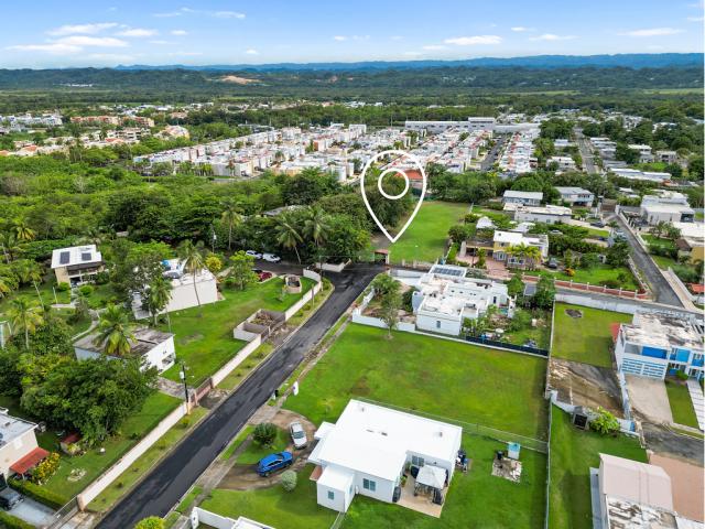 Rare RT-I Zoned Mixed-Use Property in Vega Al