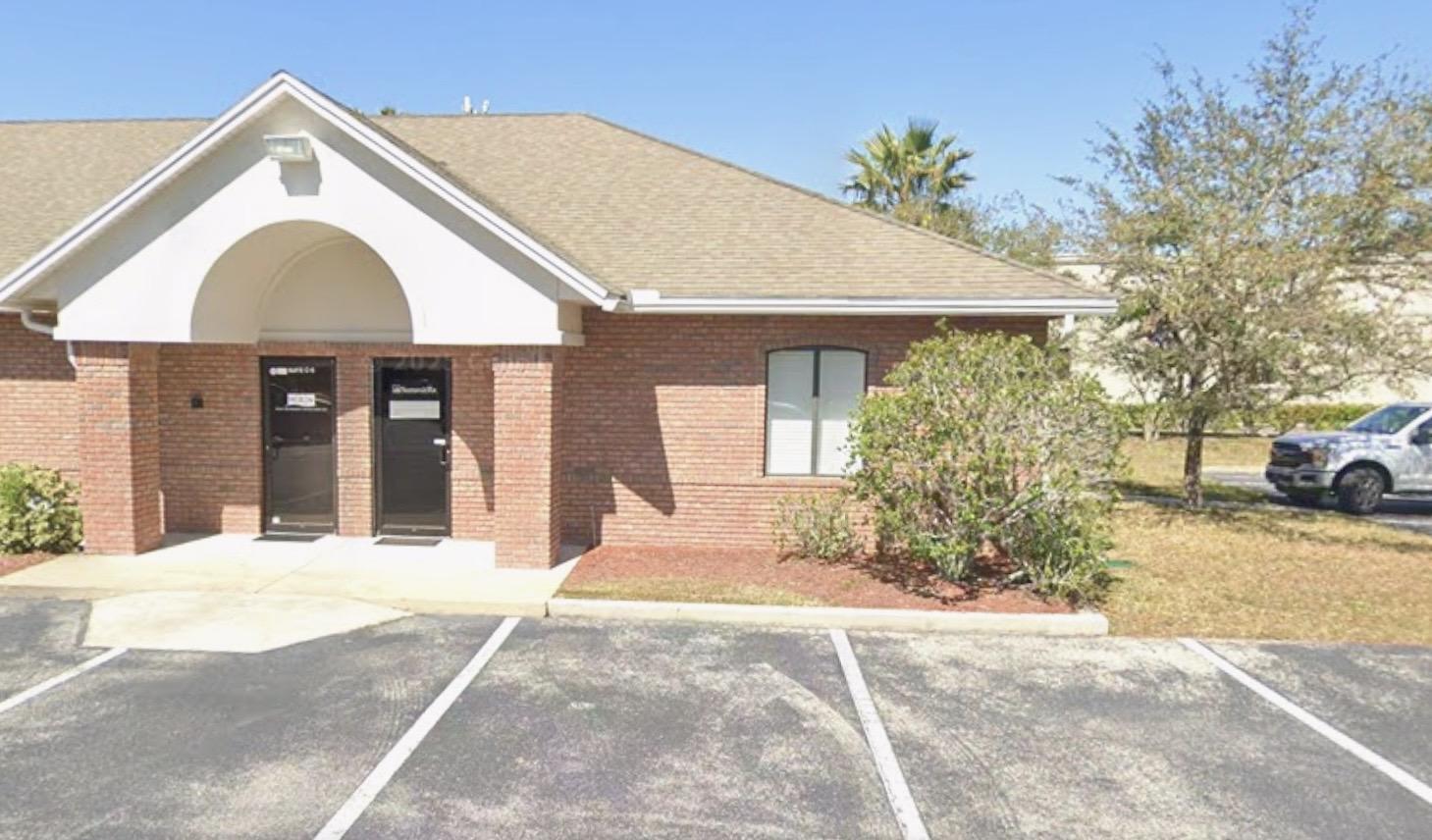 1,006 sf Office Space For Lease