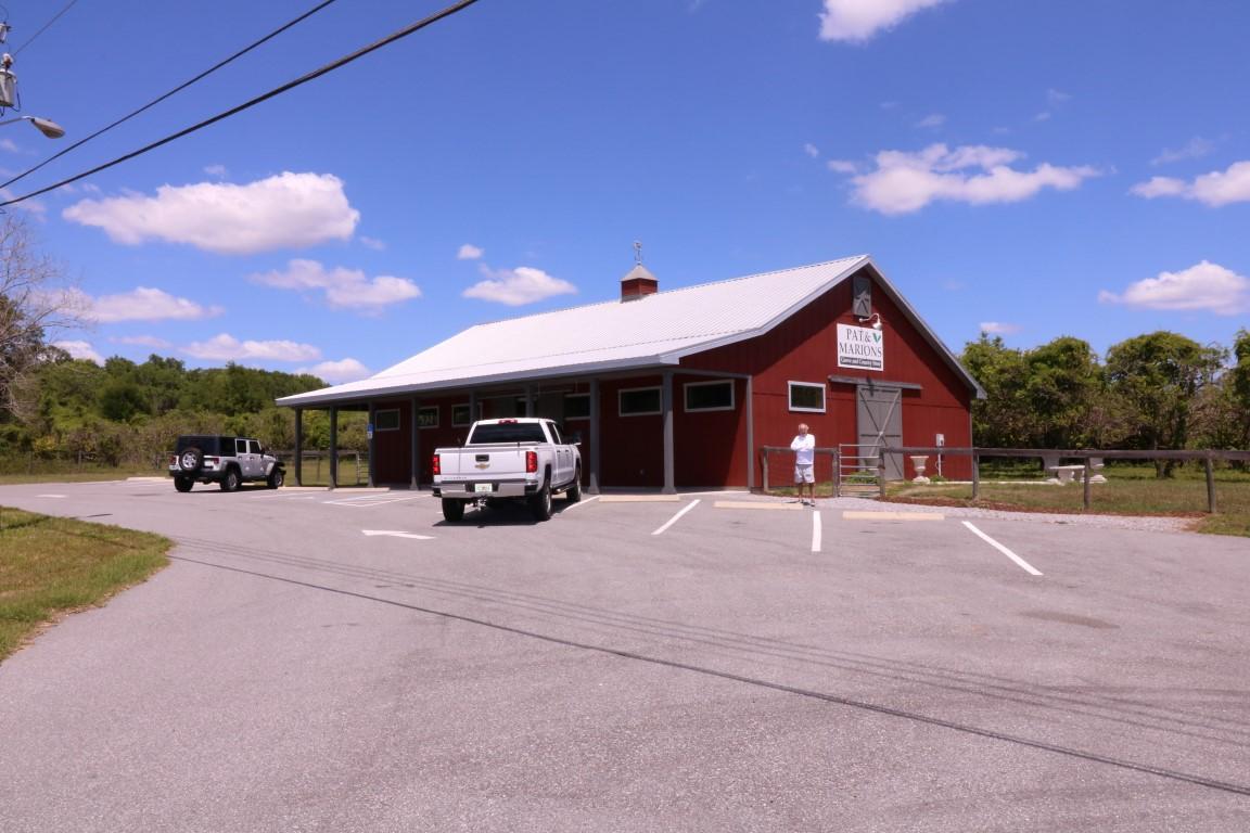 11 Acres with Country Shop