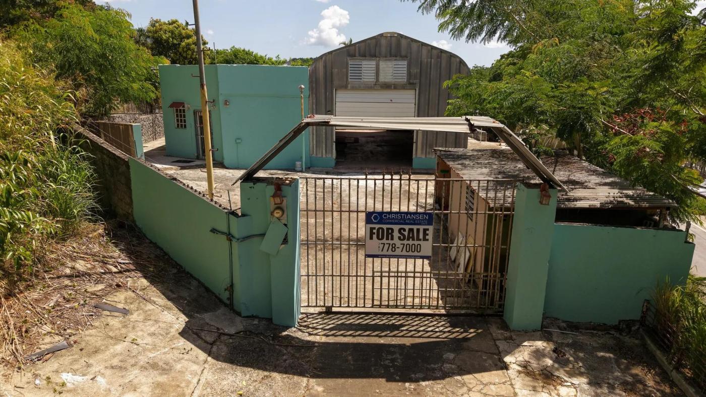 Commercial-Residential Property @ La Muda