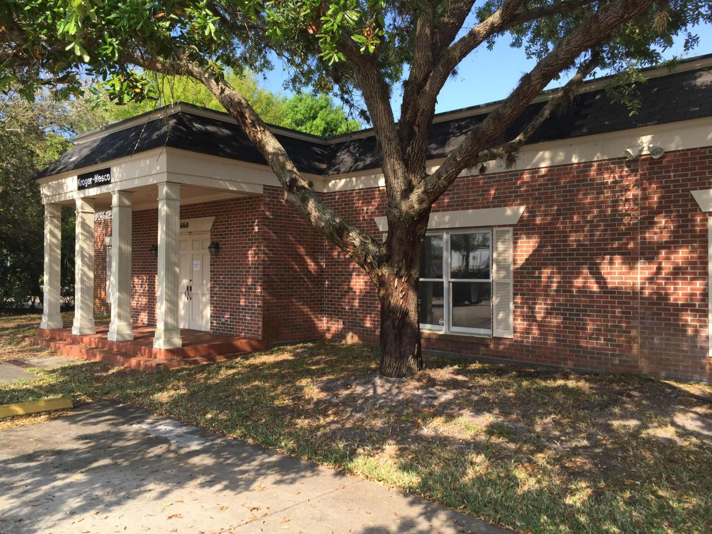 5,304 SF Office Building On U.S. 1 For Sale