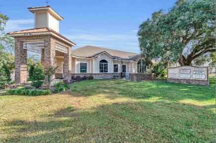 901-911 N Central Ave. Kissimmee, FL