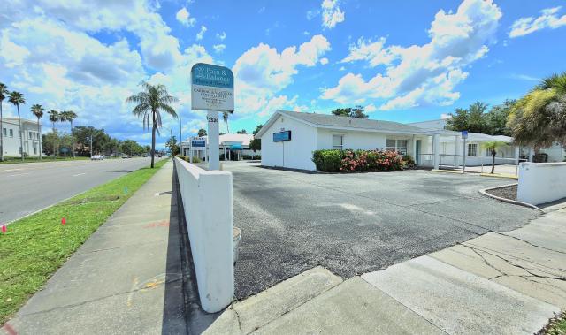 Tamiami Trail Medical Office by SRQ Memorial!
