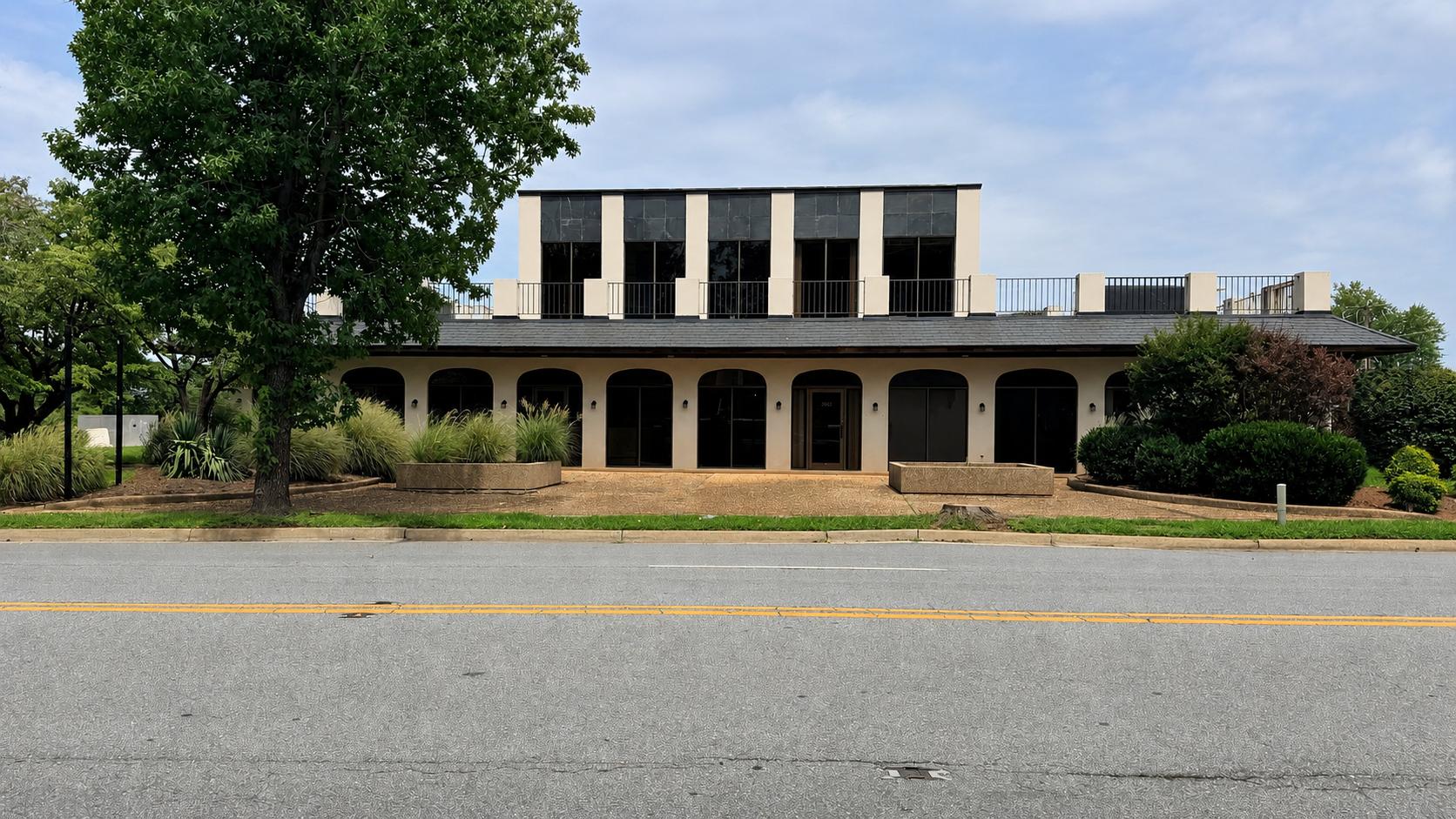 Building w/ Add'l Lot - Corner Location