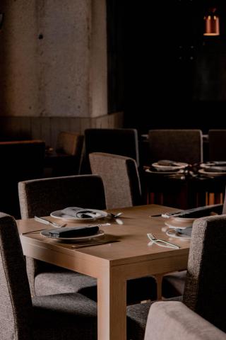 Brand-New Buildout-Fully Equipped Restaurant