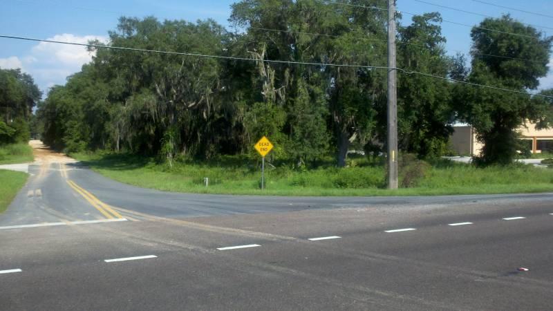 Busy US 27 Corner, Almost 1 Acre Leesburg