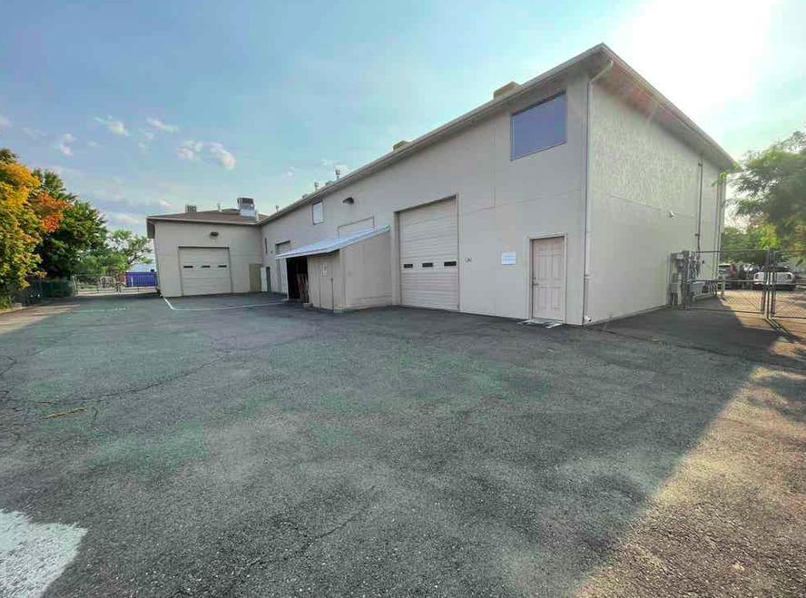 Commercial Office/Warehouse for Lease
