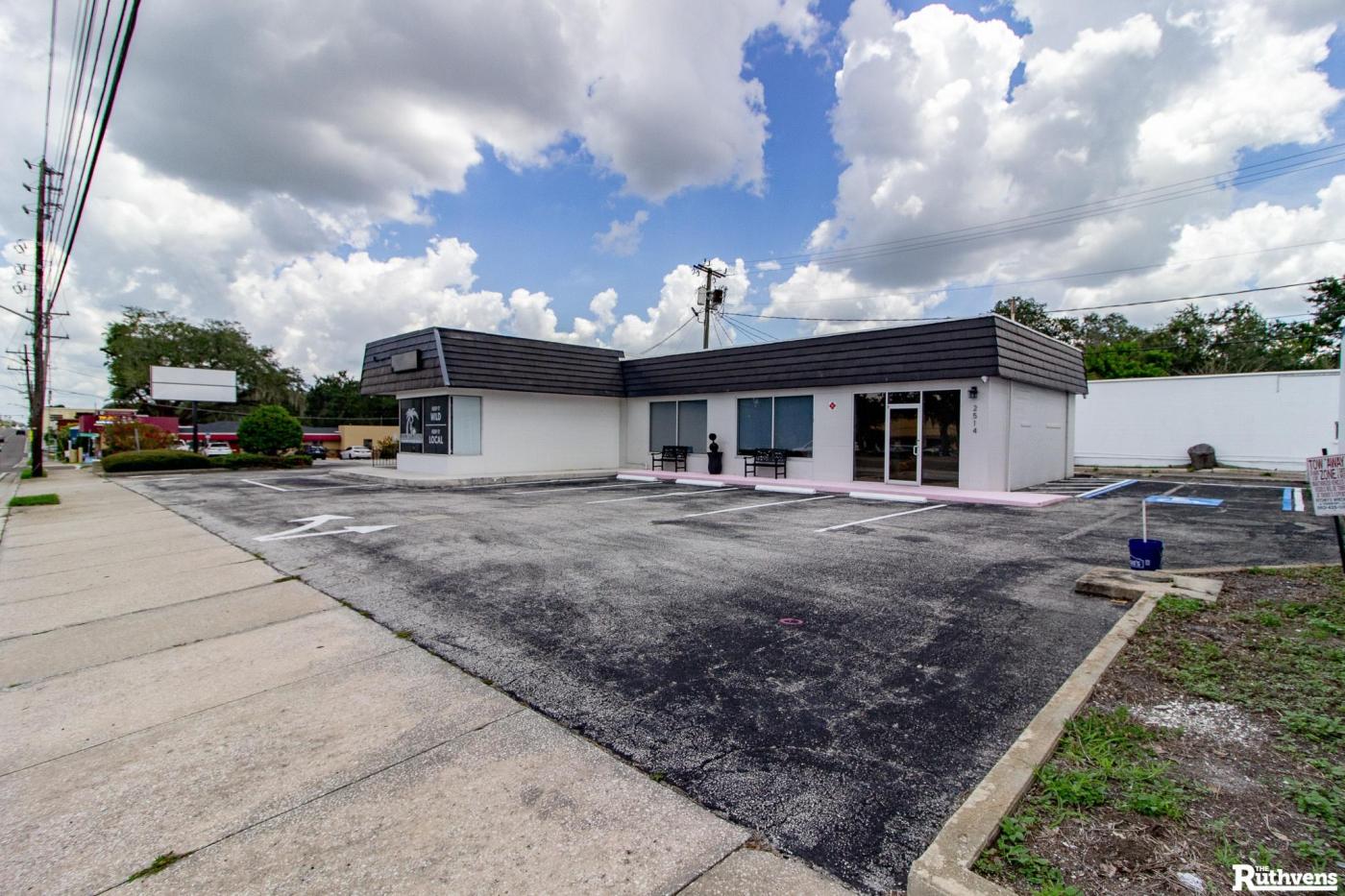Prime Retail / Office Near Southgate Publix