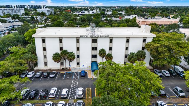 Plantation Medical Plaza