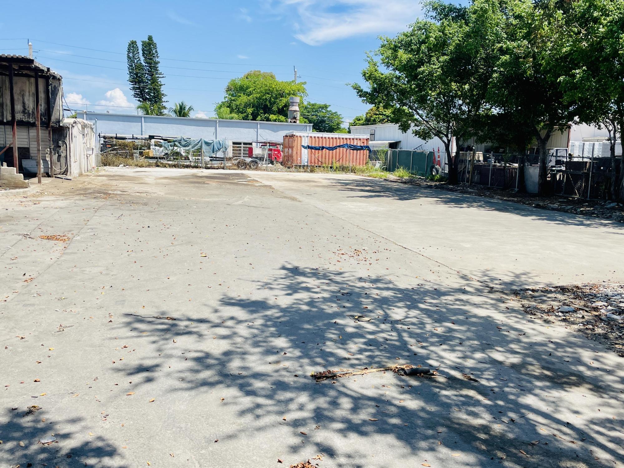 Open Storage for lease
