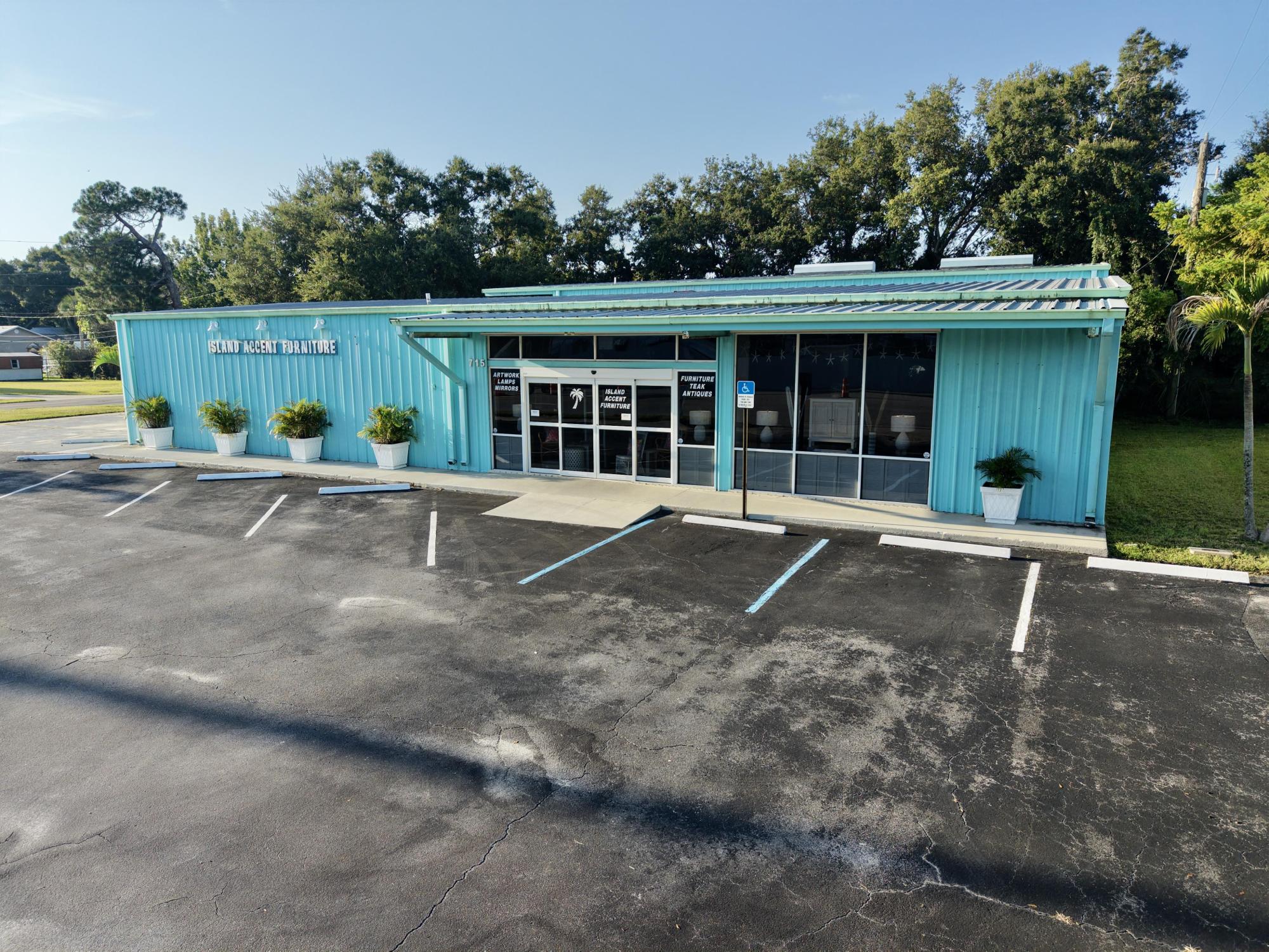 Warehouse/Showroom For Sale