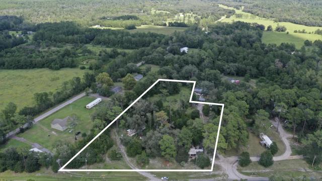 Income-Producing 3.3+/- AC Site Macclenny, FL