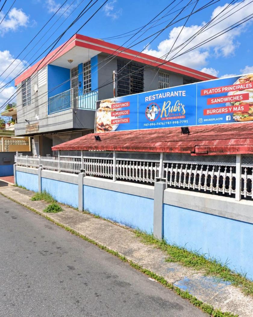 Propiedad Mixta con Estacionamiento