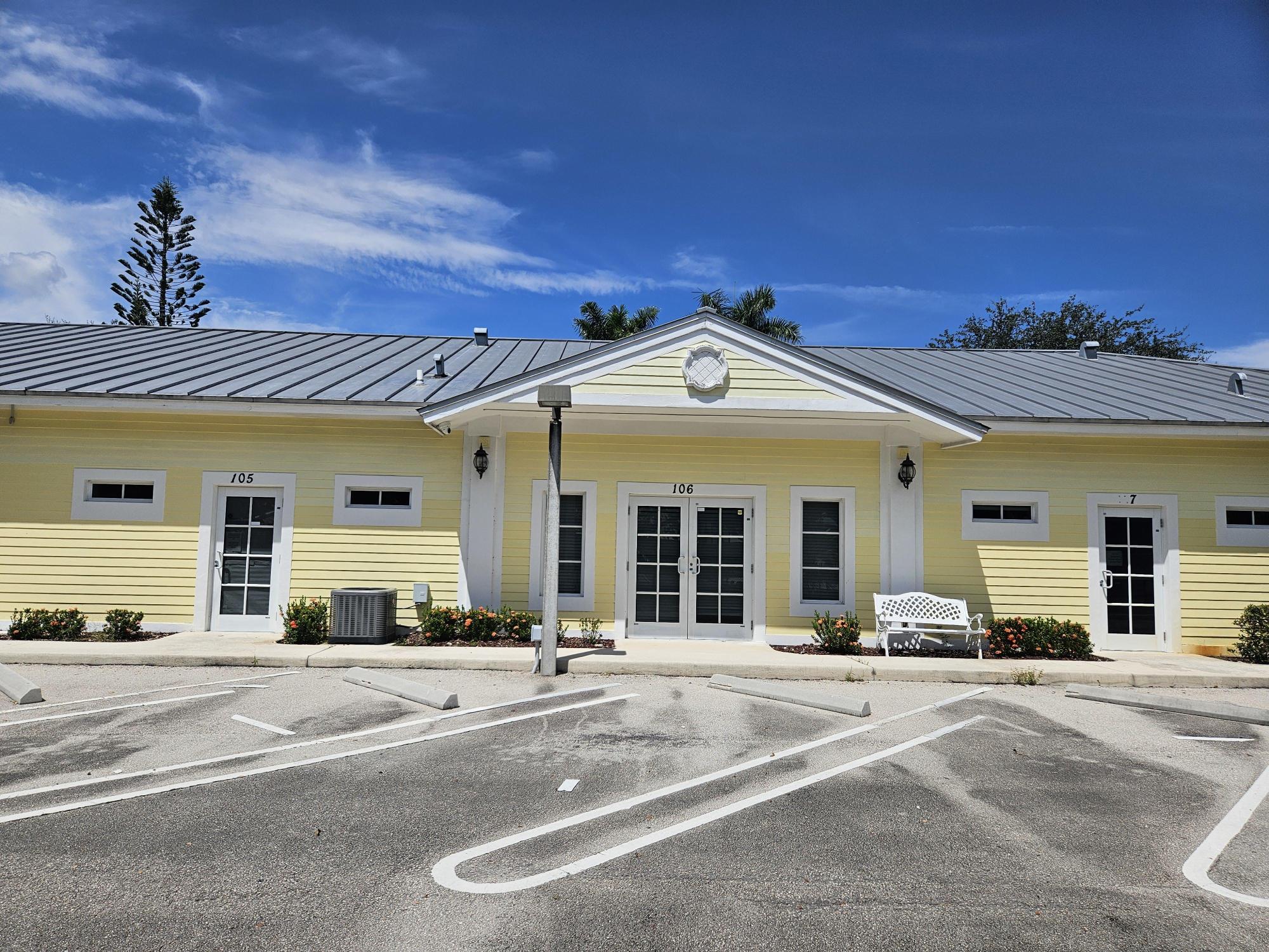 1,000 SF Professional Office Suites
