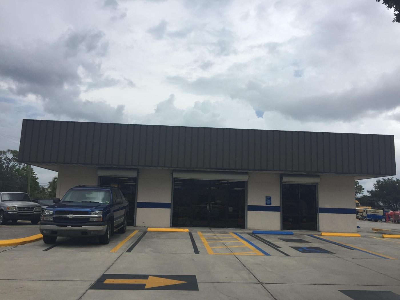 557 Industrial Blvd