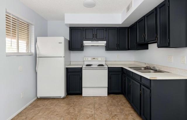 822 E Carol | Occupied Fourplex