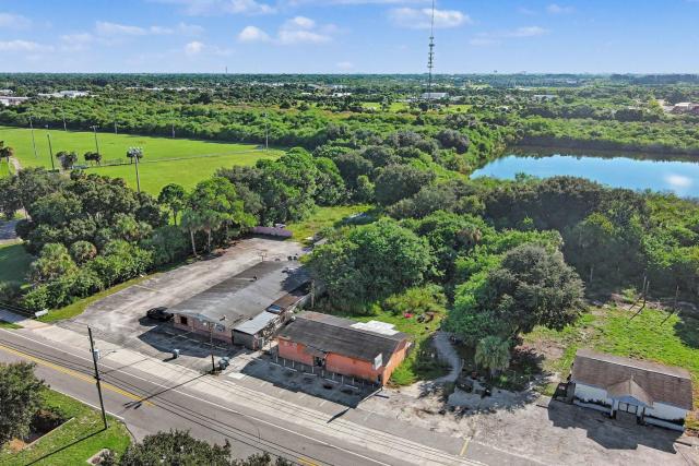 400 S. Burnett Rd | Leased Retail Investment