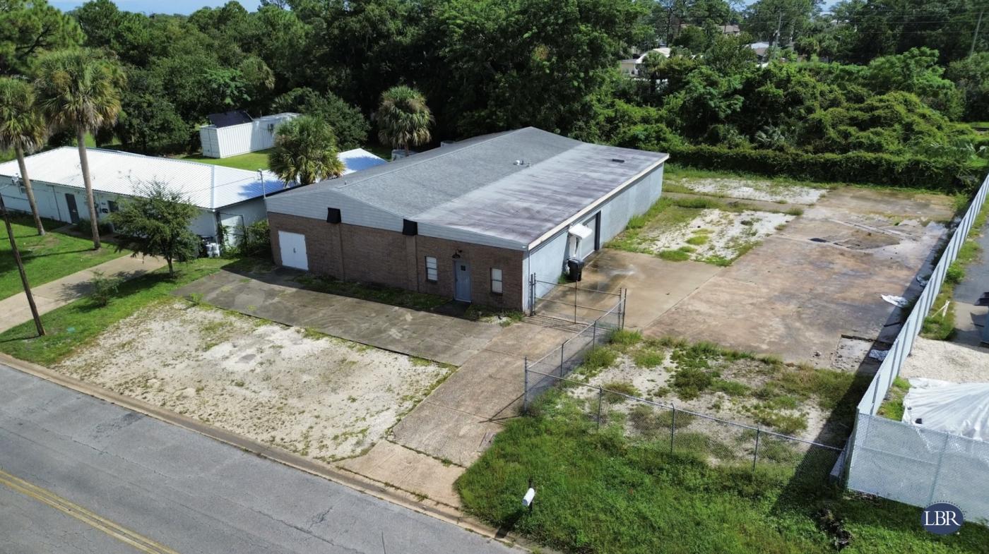 4041 Capron Rd