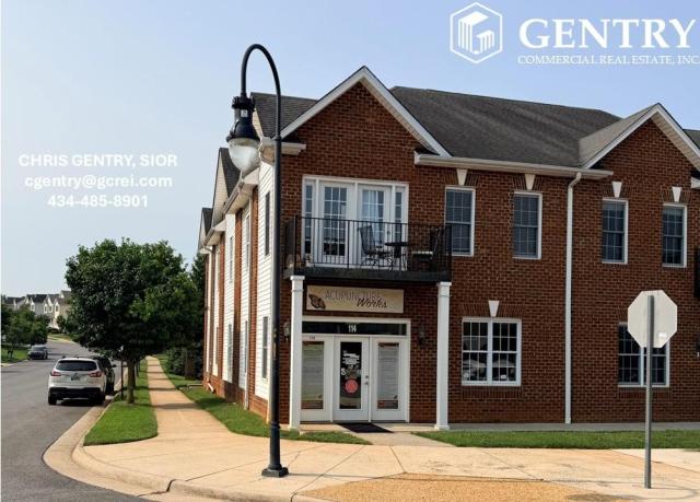 End Unit Office Condo - Wyndhurst
